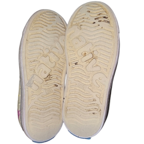 Native Shoes - Picture 7 of 7